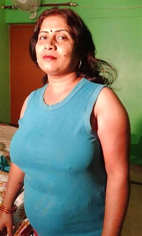 nude big boobs indian aunty|Aunty boobs xxx videos